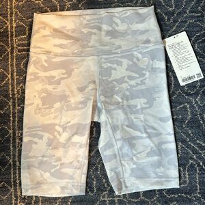 Size 10, 8 in. Wunder under, new with tag